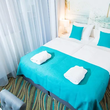 住宿加早餐酒店 Gwiazda Morza 里沃